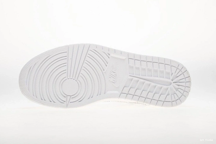 retro NIKE White Air  high 1 AQ0818-100 OWT Jordan 1221